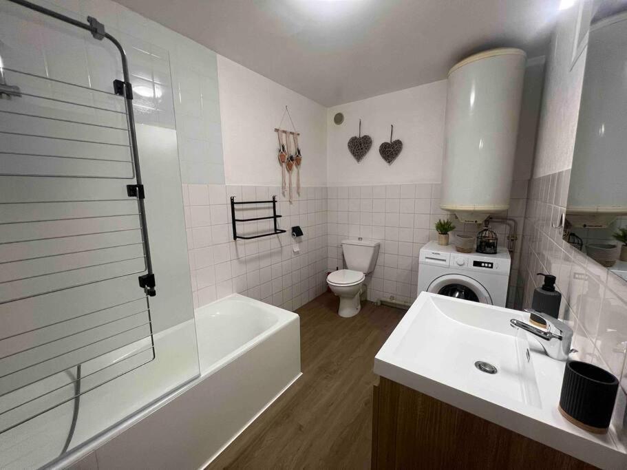 Appartement Centre-Ville / 6 Prsn / Bord Du Doubs / Au Pied De La Citadelle 브장송 외부 사진